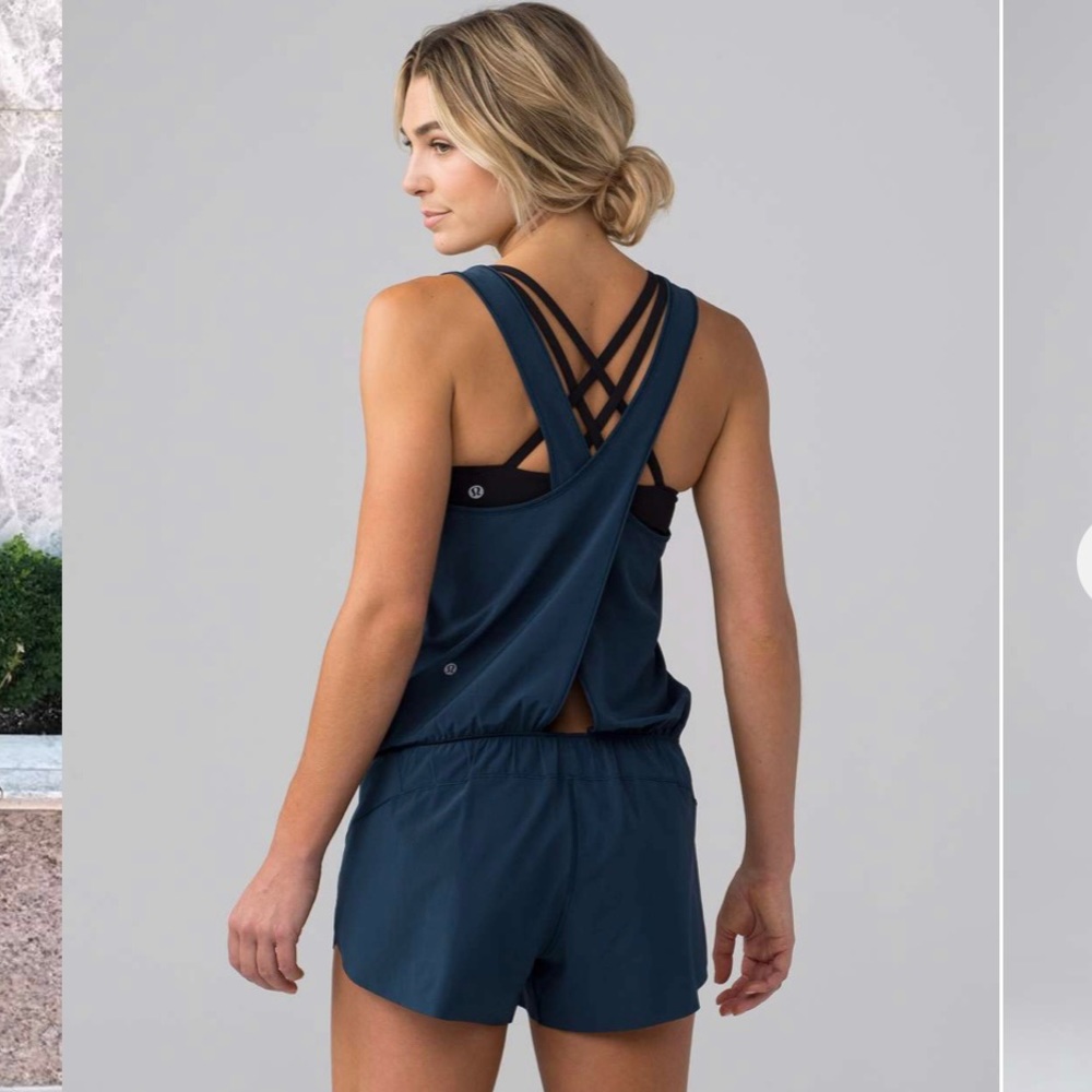 Lululemon Chase Me Onesie, sz 4